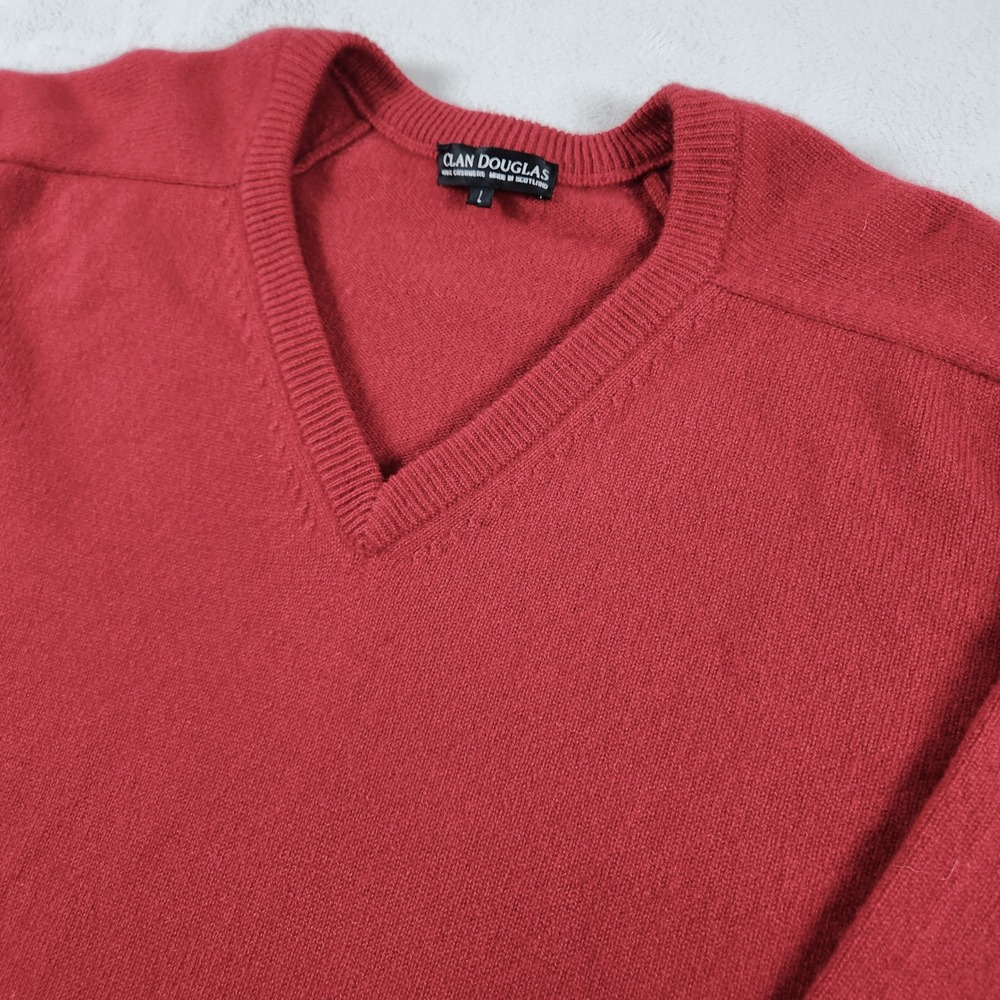 Clan Douglas Mens Red 100% Cashmere V-Neck Sweater Made in Scotland Size L